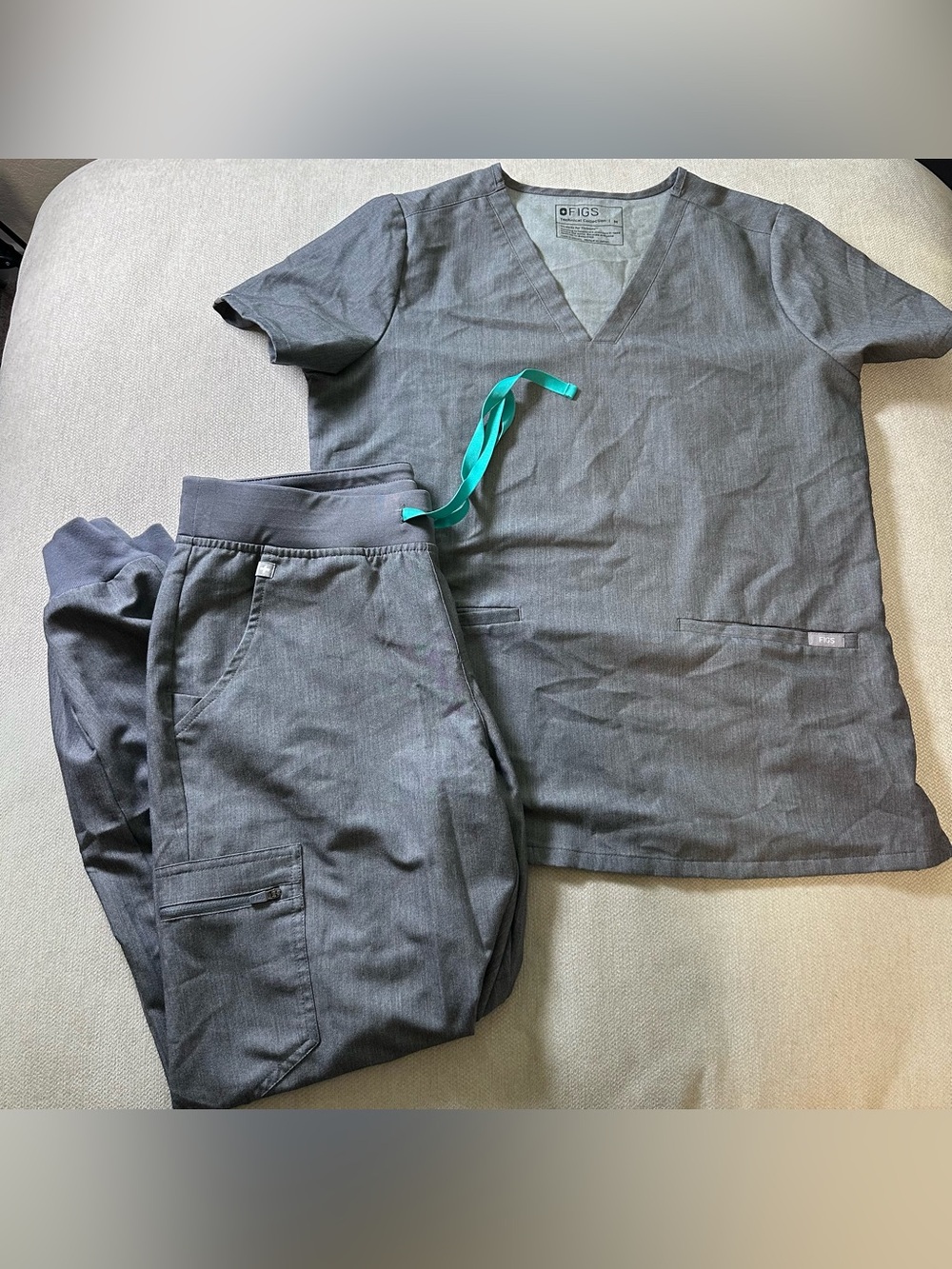 FIGS Gray set